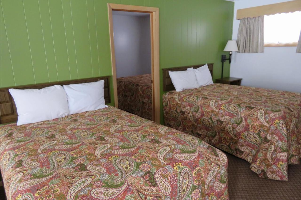 آيرونوود Cedars Motel المظهر الخارجي الصورة