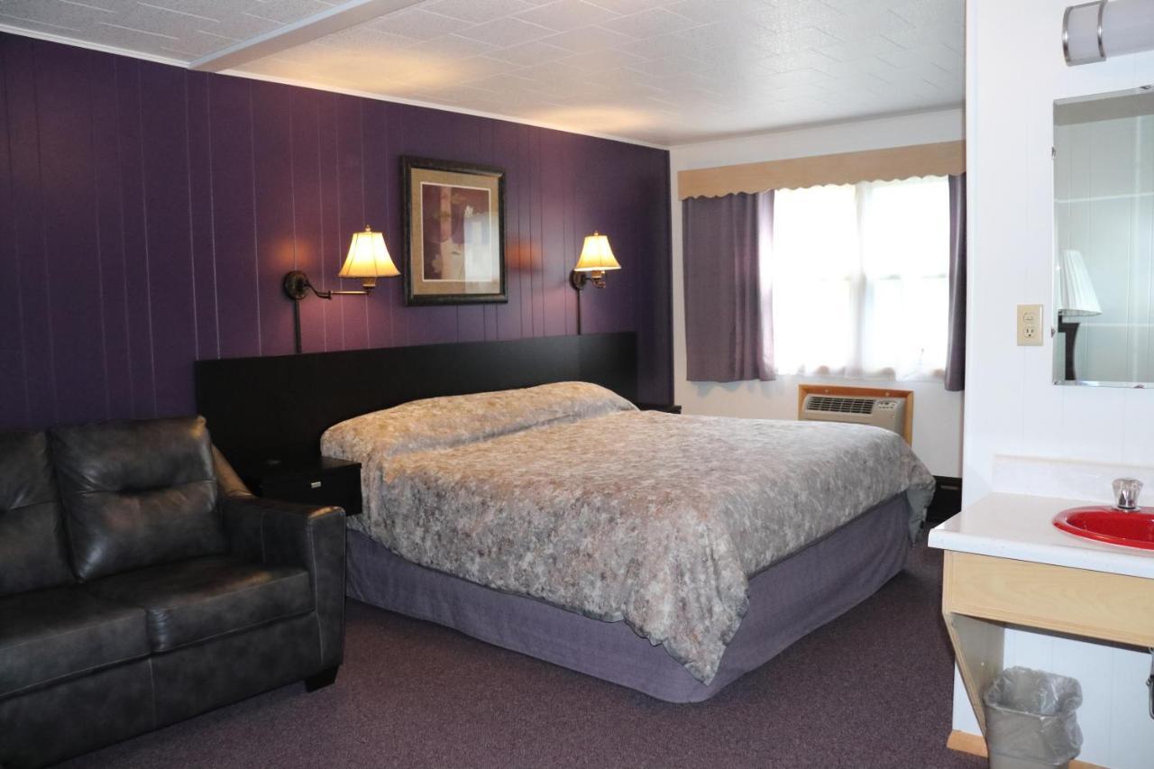 آيرونوود Cedars Motel المظهر الخارجي الصورة